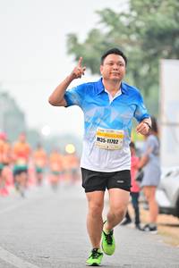 BIB: 11702
                            <button type="button" onclick="openModal(7795006)" class="btn btn-primary btn-sm float-right btn-popup" data-toggle="modal" data-target=".modal-high-quality">
                        <i class="fas fa-shopping-cart"></i> Add to Cart
                    </button>
                                            <button type="button" onclick="isThisMe(7795006, true)" class="btn btn-success btn-sm float-right btn-popup btn-isme hidden" data-toggle="tooltip" data-placement="bottom" title="นี่คือรูปของคุณใช่ไหม คลิกที่นี่เพื่อเอาเข้าอัลบั้ม">
                        <i class="fas fa-plus"></i> Add to album
                    </button>
                    <button type="button" onclick="isThisMe(7795006, false)" class="btn btn-warning btn-sm float-right btn-popup btn-isnotme hidden">
                        <i class="fas fa-ban"></i> Remove from album
                    </button>