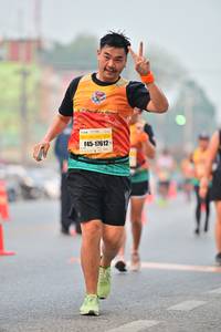 BIB: 17612
                            <button type="button" onclick="openModal(7930585)" class="btn btn-primary btn-sm float-right btn-popup" data-toggle="modal" data-target=".modal-high-quality">
                        <i class="fas fa-shopping-cart"></i> Add to Cart
                    </button>
                                            <button type="button" onclick="isThisMe(7930585, true)" class="btn btn-success btn-sm float-right btn-popup btn-isme hidden" data-toggle="tooltip" data-placement="bottom" title="นี่คือรูปของคุณใช่ไหม คลิกที่นี่เพื่อเอาเข้าอัลบั้ม">
                        <i class="fas fa-plus"></i> Add to album
                    </button>
                    <button type="button" onclick="isThisMe(7930585, false)" class="btn btn-warning btn-sm float-right btn-popup btn-isnotme hidden">
                        <i class="fas fa-ban"></i> Remove from album
                    </button>