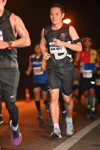 BIB: 46717
                            <button type="button" onclick="openModal(7774813)" class="btn btn-primary btn-sm float-right btn-popup" data-toggle="modal" data-target=".modal-high-quality">
                        <i class="fas fa-shopping-cart"></i> Add to Cart
                    </button>
                                            <button type="button" onclick="isThisMe(7774813, true)" class="btn btn-success btn-sm float-right btn-popup btn-isme hidden" data-toggle="tooltip" data-placement="bottom" title="นี่คือรูปของคุณใช่ไหม คลิกที่นี่เพื่อเอาเข้าอัลบั้ม">
                        <i class="fas fa-plus"></i> Add to album
                    </button>
                    <button type="button" onclick="isThisMe(7774813, false)" class="btn btn-warning btn-sm float-right btn-popup btn-isnotme hidden">
                        <i class="fas fa-ban"></i> Remove from album
                    </button>