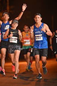 BIB: 46131, 226
                            <button type="button" onclick="openModal(7768947)" class="btn btn-primary btn-sm float-right btn-popup" data-toggle="modal" data-target=".modal-high-quality">
                        <i class="fas fa-shopping-cart"></i> Add to Cart
                    </button>
                                            <button type="button" onclick="isThisMe(7768947, true)" class="btn btn-success btn-sm float-right btn-popup btn-isme hidden" data-toggle="tooltip" data-placement="bottom" title="นี่คือรูปของคุณใช่ไหม คลิกที่นี่เพื่อเอาเข้าอัลบั้ม">
                        <i class="fas fa-plus"></i> Add to album
                    </button>
                    <button type="button" onclick="isThisMe(7768947, false)" class="btn btn-warning btn-sm float-right btn-popup btn-isnotme hidden">
                        <i class="fas fa-ban"></i> Remove from album
                    </button>