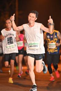 BIB: 27106
                            <button type="button" onclick="openModal(7570362)" class="btn btn-primary btn-sm float-right btn-popup" data-toggle="modal" data-target=".modal-high-quality">
                        <i class="fas fa-shopping-cart"></i> Add to Cart
                    </button>
                                            <button type="button" onclick="isThisMe(7570362, true)" class="btn btn-success btn-sm float-right btn-popup btn-isme hidden" data-toggle="tooltip" data-placement="bottom" title="นี่คือรูปของคุณใช่ไหม คลิกที่นี่เพื่อเอาเข้าอัลบั้ม">
                        <i class="fas fa-plus"></i> Add to album
                    </button>
                    <button type="button" onclick="isThisMe(7570362, false)" class="btn btn-warning btn-sm float-right btn-popup btn-isnotme hidden">
                        <i class="fas fa-ban"></i> Remove from album
                    </button>