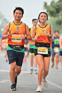 BIB: 10676, 10233, 0150
                            <button type="button" onclick="openModal(7973441)" class="btn btn-primary btn-sm float-right btn-popup" data-toggle="modal" data-target=".modal-high-quality">
                        <i class="fas fa-shopping-cart"></i> Add to Cart
                    </button>
                                            <button type="button" onclick="isThisMe(7973441, true)" class="btn btn-success btn-sm float-right btn-popup btn-isme hidden" data-toggle="tooltip" data-placement="bottom" title="นี่คือรูปของคุณใช่ไหม คลิกที่นี่เพื่อเอาเข้าอัลบั้ม">
                        <i class="fas fa-plus"></i> Add to album
                    </button>
                    <button type="button" onclick="isThisMe(7973441, false)" class="btn btn-warning btn-sm float-right btn-popup btn-isnotme hidden">
                        <i class="fas fa-ban"></i> Remove from album
                    </button>