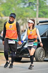 BIB: 47427, 45478
                            <button type="button" onclick="openModal(7435328)" class="btn btn-primary btn-sm float-right btn-popup" data-toggle="modal" data-target=".modal-high-quality">
                        <i class="fas fa-shopping-cart"></i> Add to Cart
                    </button>
                                            <button type="button" onclick="isThisMe(7435328, true)" class="btn btn-success btn-sm float-right btn-popup btn-isme hidden" data-toggle="tooltip" data-placement="bottom" title="นี่คือรูปของคุณใช่ไหม คลิกที่นี่เพื่อเอาเข้าอัลบั้ม">
                        <i class="fas fa-plus"></i> Add to album
                    </button>
                    <button type="button" onclick="isThisMe(7435328, false)" class="btn btn-warning btn-sm float-right btn-popup btn-isnotme hidden">
                        <i class="fas fa-ban"></i> Remove from album
                    </button>