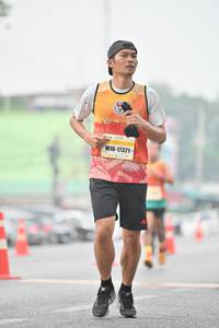 BIB: 17321
                            <button type="button" onclick="openModal(7790296)" class="btn btn-primary btn-sm float-right btn-popup" data-toggle="modal" data-target=".modal-high-quality">
                        <i class="fas fa-shopping-cart"></i> Add to Cart
                    </button>
                                            <button type="button" onclick="isThisMe(7790296, true)" class="btn btn-success btn-sm float-right btn-popup btn-isme hidden" data-toggle="tooltip" data-placement="bottom" title="นี่คือรูปของคุณใช่ไหม คลิกที่นี่เพื่อเอาเข้าอัลบั้ม">
                        <i class="fas fa-plus"></i> Add to album
                    </button>
                    <button type="button" onclick="isThisMe(7790296, false)" class="btn btn-warning btn-sm float-right btn-popup btn-isnotme hidden">
                        <i class="fas fa-ban"></i> Remove from album
                    </button>