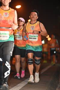 BIB: 20914, 21815, 20969
                            <button type="button" onclick="openModal(7596704)" class="btn btn-primary btn-sm float-right btn-popup" data-toggle="modal" data-target=".modal-high-quality">
                        <i class="fas fa-shopping-cart"></i> Add to Cart
                    </button>
                                            <button type="button" onclick="isThisMe(7596704, true)" class="btn btn-success btn-sm float-right btn-popup btn-isme hidden" data-toggle="tooltip" data-placement="bottom" title="นี่คือรูปของคุณใช่ไหม คลิกที่นี่เพื่อเอาเข้าอัลบั้ม">
                        <i class="fas fa-plus"></i> Add to album
                    </button>
                    <button type="button" onclick="isThisMe(7596704, false)" class="btn btn-warning btn-sm float-right btn-popup btn-isnotme hidden">
                        <i class="fas fa-ban"></i> Remove from album
                    </button>