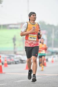 BIB: 17321
                            <button type="button" onclick="openModal(7790298)" class="btn btn-primary btn-sm float-right btn-popup" data-toggle="modal" data-target=".modal-high-quality">
                        <i class="fas fa-shopping-cart"></i> Add to Cart
                    </button>
                                            <button type="button" onclick="isThisMe(7790298, true)" class="btn btn-success btn-sm float-right btn-popup btn-isme hidden" data-toggle="tooltip" data-placement="bottom" title="นี่คือรูปของคุณใช่ไหม คลิกที่นี่เพื่อเอาเข้าอัลบั้ม">
                        <i class="fas fa-plus"></i> Add to album
                    </button>
                    <button type="button" onclick="isThisMe(7790298, false)" class="btn btn-warning btn-sm float-right btn-popup btn-isnotme hidden">
                        <i class="fas fa-ban"></i> Remove from album
                    </button>