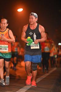BIB: 26620, 27236
                            <button type="button" onclick="openModal(7612325)" class="btn btn-primary btn-sm float-right btn-popup" data-toggle="modal" data-target=".modal-high-quality">
                        <i class="fas fa-shopping-cart"></i> Add to Cart
                    </button>
                                            <button type="button" onclick="isThisMe(7612325, true)" class="btn btn-success btn-sm float-right btn-popup btn-isme hidden" data-toggle="tooltip" data-placement="bottom" title="นี่คือรูปของคุณใช่ไหม คลิกที่นี่เพื่อเอาเข้าอัลบั้ม">
                        <i class="fas fa-plus"></i> Add to album
                    </button>
                    <button type="button" onclick="isThisMe(7612325, false)" class="btn btn-warning btn-sm float-right btn-popup btn-isnotme hidden">
                        <i class="fas fa-ban"></i> Remove from album
                    </button>