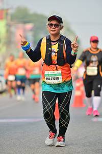 BIB: 27288
                            <button type="button" onclick="openModal(8283879)" class="btn btn-primary btn-sm float-right btn-popup" data-toggle="modal" data-target=".modal-high-quality">
                        <i class="fas fa-shopping-cart"></i> Add to Cart
                    </button>
                                            <button type="button" onclick="isThisMe(8283879, true)" class="btn btn-success btn-sm float-right btn-popup btn-isme hidden" data-toggle="tooltip" data-placement="bottom" title="นี่คือรูปของคุณใช่ไหม คลิกที่นี่เพื่อเอาเข้าอัลบั้ม">
                        <i class="fas fa-plus"></i> Add to album
                    </button>
                    <button type="button" onclick="isThisMe(8283879, false)" class="btn btn-warning btn-sm float-right btn-popup btn-isnotme hidden">
                        <i class="fas fa-ban"></i> Remove from album
                    </button>