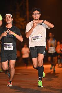 BIB: 46691, 31993, 40896
                            <button type="button" onclick="openModal(7457040)" class="btn btn-primary btn-sm float-right btn-popup" data-toggle="modal" data-target=".modal-high-quality">
                        <i class="fas fa-shopping-cart"></i> Add to Cart
                    </button>
                                            <button type="button" onclick="isThisMe(7457040, true)" class="btn btn-success btn-sm float-right btn-popup btn-isme hidden" data-toggle="tooltip" data-placement="bottom" title="นี่คือรูปของคุณใช่ไหม คลิกที่นี่เพื่อเอาเข้าอัลบั้ม">
                        <i class="fas fa-plus"></i> Add to album
                    </button>
                    <button type="button" onclick="isThisMe(7457040, false)" class="btn btn-warning btn-sm float-right btn-popup btn-isnotme hidden">
                        <i class="fas fa-ban"></i> Remove from album
                    </button>