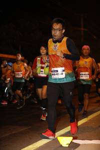 BIB: 4187, 4239
                            <button type="button" onclick="openModal(8064077)" class="btn btn-primary btn-sm float-right btn-popup" data-toggle="modal" data-target=".modal-high-quality">
                        <i class="fas fa-shopping-cart"></i> Add to Cart
                    </button>
                                            <button type="button" onclick="isThisMe(8064077, true)" class="btn btn-success btn-sm float-right btn-popup btn-isme hidden" data-toggle="tooltip" data-placement="bottom" title="นี่คือรูปของคุณใช่ไหม คลิกที่นี่เพื่อเอาเข้าอัลบั้ม">
                        <i class="fas fa-plus"></i> Add to album
                    </button>
                    <button type="button" onclick="isThisMe(8064077, false)" class="btn btn-warning btn-sm float-right btn-popup btn-isnotme hidden">
                        <i class="fas fa-ban"></i> Remove from album
                    </button>