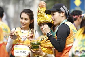 BIB: 10473
                            <button type="button" onclick="openModal(8988111)" class="btn btn-primary btn-sm float-right btn-popup" data-toggle="modal" data-target=".modal-high-quality">
                        <i class="fas fa-shopping-cart"></i> Add to Cart
                    </button>
                                            <button type="button" onclick="isThisMe(8988111, true)" class="btn btn-success btn-sm float-right btn-popup btn-isme hidden" data-toggle="tooltip" data-placement="bottom" title="นี่คือรูปของคุณใช่ไหม คลิกที่นี่เพื่อเอาเข้าอัลบั้ม">
                        <i class="fas fa-plus"></i> Add to album
                    </button>
                    <button type="button" onclick="isThisMe(8988111, false)" class="btn btn-warning btn-sm float-right btn-popup btn-isnotme hidden">
                        <i class="fas fa-ban"></i> Remove from album
                    </button>