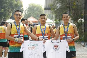 BIB: 42195
                            <button type="button" onclick="openModal(8987242)" class="btn btn-primary btn-sm float-right btn-popup" data-toggle="modal" data-target=".modal-high-quality">
                        <i class="fas fa-shopping-cart"></i> Add to Cart
                    </button>
                                            <button type="button" onclick="isThisMe(8987242, true)" class="btn btn-success btn-sm float-right btn-popup btn-isme hidden" data-toggle="tooltip" data-placement="bottom" title="นี่คือรูปของคุณใช่ไหม คลิกที่นี่เพื่อเอาเข้าอัลบั้ม">
                        <i class="fas fa-plus"></i> Add to album
                    </button>
                    <button type="button" onclick="isThisMe(8987242, false)" class="btn btn-warning btn-sm float-right btn-popup btn-isnotme hidden">
                        <i class="fas fa-ban"></i> Remove from album
                    </button>