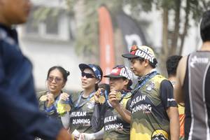 BIB: 
                            <button type="button" onclick="openModal(8988513)" class="btn btn-primary btn-sm float-right btn-popup" data-toggle="modal" data-target=".modal-high-quality">
                        <i class="fas fa-shopping-cart"></i> Add to Cart
                    </button>
                                            <button type="button" onclick="isThisMe(8988513, true)" class="btn btn-success btn-sm float-right btn-popup btn-isme hidden" data-toggle="tooltip" data-placement="bottom" title="นี่คือรูปของคุณใช่ไหม คลิกที่นี่เพื่อเอาเข้าอัลบั้ม">
                        <i class="fas fa-plus"></i> Add to album
                    </button>
                    <button type="button" onclick="isThisMe(8988513, false)" class="btn btn-warning btn-sm float-right btn-popup btn-isnotme hidden">
                        <i class="fas fa-ban"></i> Remove from album
                    </button>