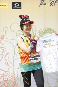 BIB: 42195, 40971
                            <button type="button" onclick="openModal(8988569)" class="btn btn-primary btn-sm float-right btn-popup" data-toggle="modal" data-target=".modal-high-quality">
                        <i class="fas fa-shopping-cart"></i> Add to Cart
                    </button>
                                            <button type="button" onclick="isThisMe(8988569, true)" class="btn btn-success btn-sm float-right btn-popup btn-isme hidden" data-toggle="tooltip" data-placement="bottom" title="นี่คือรูปของคุณใช่ไหม คลิกที่นี่เพื่อเอาเข้าอัลบั้ม">
                        <i class="fas fa-plus"></i> Add to album
                    </button>
                    <button type="button" onclick="isThisMe(8988569, false)" class="btn btn-warning btn-sm float-right btn-popup btn-isnotme hidden">
                        <i class="fas fa-ban"></i> Remove from album
                    </button>