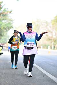 BIB: 46795, 045471
                            <button type="button" onclick="openModal(8940193)" class="btn btn-primary btn-sm float-right btn-popup" data-toggle="modal" data-target=".modal-high-quality">
                        <i class="fas fa-shopping-cart"></i> Add to Cart
                    </button>
                                            <button type="button" onclick="isThisMe(8940193, true)" class="btn btn-success btn-sm float-right btn-popup btn-isme hidden" data-toggle="tooltip" data-placement="bottom" title="นี่คือรูปของคุณใช่ไหม คลิกที่นี่เพื่อเอาเข้าอัลบั้ม">
                        <i class="fas fa-plus"></i> Add to album
                    </button>
                    <button type="button" onclick="isThisMe(8940193, false)" class="btn btn-warning btn-sm float-right btn-popup btn-isnotme hidden">
                        <i class="fas fa-ban"></i> Remove from album
                    </button>