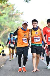 BIB: 42201, 095
                            <button type="button" onclick="openModal(8567778)" class="btn btn-primary btn-sm float-right btn-popup" data-toggle="modal" data-target=".modal-high-quality">
                        <i class="fas fa-shopping-cart"></i> Add to Cart
                    </button>
                                            <button type="button" onclick="isThisMe(8567778, true)" class="btn btn-success btn-sm float-right btn-popup btn-isme hidden" data-toggle="tooltip" data-placement="bottom" title="นี่คือรูปของคุณใช่ไหม คลิกที่นี่เพื่อเอาเข้าอัลบั้ม">
                        <i class="fas fa-plus"></i> Add to album
                    </button>
                    <button type="button" onclick="isThisMe(8567778, false)" class="btn btn-warning btn-sm float-right btn-popup btn-isnotme hidden">
                        <i class="fas fa-ban"></i> Remove from album
                    </button>