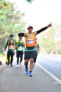 BIB: 41233
                            <button type="button" onclick="openModal(8568933)" class="btn btn-primary btn-sm float-right btn-popup" data-toggle="modal" data-target=".modal-high-quality">
                        <i class="fas fa-shopping-cart"></i> Add to Cart
                    </button>
                                            <button type="button" onclick="isThisMe(8568933, true)" class="btn btn-success btn-sm float-right btn-popup btn-isme hidden" data-toggle="tooltip" data-placement="bottom" title="นี่คือรูปของคุณใช่ไหม คลิกที่นี่เพื่อเอาเข้าอัลบั้ม">
                        <i class="fas fa-plus"></i> Add to album
                    </button>
                    <button type="button" onclick="isThisMe(8568933, false)" class="btn btn-warning btn-sm float-right btn-popup btn-isnotme hidden">
                        <i class="fas fa-ban"></i> Remove from album
                    </button>