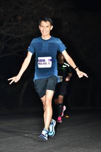 BIB: 410
                            <button type="button" onclick="openModal(7291586)" class="btn btn-primary btn-sm float-right btn-popup" data-toggle="modal" data-target=".modal-high-quality">
                        <i class="fas fa-shopping-cart"></i> Add to Cart
                    </button>
                                            <button type="button" onclick="isThisMe(7291586, true)" class="btn btn-success btn-sm float-right btn-popup btn-isme hidden" data-toggle="tooltip" data-placement="bottom" title="นี่คือรูปของคุณใช่ไหม คลิกที่นี่เพื่อเอาเข้าอัลบั้ม">
                        <i class="fas fa-plus"></i> Add to album
                    </button>
                    <button type="button" onclick="isThisMe(7291586, false)" class="btn btn-warning btn-sm float-right btn-popup btn-isnotme hidden">
                        <i class="fas fa-ban"></i> Remove from album
                    </button>