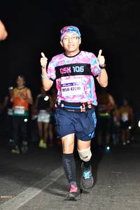 BIB: 106, 42210
                            <button type="button" onclick="openModal(7676475)" class="btn btn-primary btn-sm float-right btn-popup" data-toggle="modal" data-target=".modal-high-quality">
                        <i class="fas fa-shopping-cart"></i> Add to Cart
                    </button>
                                            <button type="button" onclick="isThisMe(7676475, true)" class="btn btn-success btn-sm float-right btn-popup btn-isme hidden" data-toggle="tooltip" data-placement="bottom" title="นี่คือรูปของคุณใช่ไหม คลิกที่นี่เพื่อเอาเข้าอัลบั้ม">
                        <i class="fas fa-plus"></i> Add to album
                    </button>
                    <button type="button" onclick="isThisMe(7676475, false)" class="btn btn-warning btn-sm float-right btn-popup btn-isnotme hidden">
                        <i class="fas fa-ban"></i> Remove from album
                    </button>