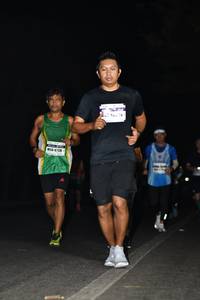 BIB: 047178
                            <button type="button" onclick="openModal(7827224)" class="btn btn-primary btn-sm float-right btn-popup" data-toggle="modal" data-target=".modal-high-quality">
                        <i class="fas fa-shopping-cart"></i> Add to Cart
                    </button>
                                            <button type="button" onclick="isThisMe(7827224, true)" class="btn btn-success btn-sm float-right btn-popup btn-isme hidden" data-toggle="tooltip" data-placement="bottom" title="นี่คือรูปของคุณใช่ไหม คลิกที่นี่เพื่อเอาเข้าอัลบั้ม">
                        <i class="fas fa-plus"></i> Add to album
                    </button>
                    <button type="button" onclick="isThisMe(7827224, false)" class="btn btn-warning btn-sm float-right btn-popup btn-isnotme hidden">
                        <i class="fas fa-ban"></i> Remove from album
                    </button>
