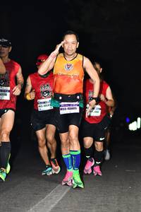 BIB: 41110, 4068, 40805, 188
                            <button type="button" onclick="openModal(7293314)" class="btn btn-primary btn-sm float-right btn-popup" data-toggle="modal" data-target=".modal-high-quality">
                        <i class="fas fa-shopping-cart"></i> Add to Cart
                    </button>
                                            <button type="button" onclick="isThisMe(7293314, true)" class="btn btn-success btn-sm float-right btn-popup btn-isme hidden" data-toggle="tooltip" data-placement="bottom" title="นี่คือรูปของคุณใช่ไหม คลิกที่นี่เพื่อเอาเข้าอัลบั้ม">
                        <i class="fas fa-plus"></i> Add to album
                    </button>
                    <button type="button" onclick="isThisMe(7293314, false)" class="btn btn-warning btn-sm float-right btn-popup btn-isnotme hidden">
                        <i class="fas fa-ban"></i> Remove from album
                    </button>