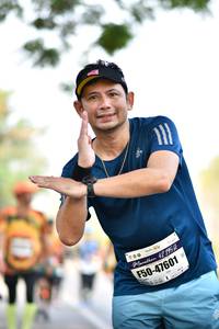BIB: 42195, 47601
                            <button type="button" onclick="openModal(8565820)" class="btn btn-primary btn-sm float-right btn-popup" data-toggle="modal" data-target=".modal-high-quality">
                        <i class="fas fa-shopping-cart"></i> Add to Cart
                    </button>
                                            <button type="button" onclick="isThisMe(8565820, true)" class="btn btn-success btn-sm float-right btn-popup btn-isme hidden" data-toggle="tooltip" data-placement="bottom" title="นี่คือรูปของคุณใช่ไหม คลิกที่นี่เพื่อเอาเข้าอัลบั้ม">
                        <i class="fas fa-plus"></i> Add to album
                    </button>
                    <button type="button" onclick="isThisMe(8565820, false)" class="btn btn-warning btn-sm float-right btn-popup btn-isnotme hidden">
                        <i class="fas fa-ban"></i> Remove from album
                    </button>