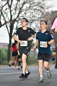 BIB: 278
                            <button type="button" onclick="openModal(8357048)" class="btn btn-primary btn-sm float-right btn-popup" data-toggle="modal" data-target=".modal-high-quality">
                        <i class="fas fa-shopping-cart"></i> Add to Cart
                    </button>
                                            <button type="button" onclick="isThisMe(8357048, true)" class="btn btn-success btn-sm float-right btn-popup btn-isme hidden" data-toggle="tooltip" data-placement="bottom" title="นี่คือรูปของคุณใช่ไหม คลิกที่นี่เพื่อเอาเข้าอัลบั้ม">
                        <i class="fas fa-plus"></i> Add to album
                    </button>
                    <button type="button" onclick="isThisMe(8357048, false)" class="btn btn-warning btn-sm float-right btn-popup btn-isnotme hidden">
                        <i class="fas fa-ban"></i> Remove from album
                    </button>