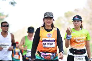 BIB: 12195, 40924, 45276
                            <button type="button" onclick="openModal(8566668)" class="btn btn-primary btn-sm float-right btn-popup" data-toggle="modal" data-target=".modal-high-quality">
                        <i class="fas fa-shopping-cart"></i> Add to Cart
                    </button>
                                            <button type="button" onclick="isThisMe(8566668, true)" class="btn btn-success btn-sm float-right btn-popup btn-isme hidden" data-toggle="tooltip" data-placement="bottom" title="นี่คือรูปของคุณใช่ไหม คลิกที่นี่เพื่อเอาเข้าอัลบั้ม">
                        <i class="fas fa-plus"></i> Add to album
                    </button>
                    <button type="button" onclick="isThisMe(8566668, false)" class="btn btn-warning btn-sm float-right btn-popup btn-isnotme hidden">
                        <i class="fas fa-ban"></i> Remove from album
                    </button>