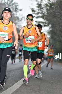 BIB: 0540
                            <button type="button" onclick="openModal(8355974)" class="btn btn-primary btn-sm float-right btn-popup" data-toggle="modal" data-target=".modal-high-quality">
                        <i class="fas fa-shopping-cart"></i> Add to Cart
                    </button>
                                            <button type="button" onclick="isThisMe(8355974, true)" class="btn btn-success btn-sm float-right btn-popup btn-isme hidden" data-toggle="tooltip" data-placement="bottom" title="นี่คือรูปของคุณใช่ไหม คลิกที่นี่เพื่อเอาเข้าอัลบั้ม">
                        <i class="fas fa-plus"></i> Add to album
                    </button>
                    <button type="button" onclick="isThisMe(8355974, false)" class="btn btn-warning btn-sm float-right btn-popup btn-isnotme hidden">
                        <i class="fas fa-ban"></i> Remove from album
                    </button>