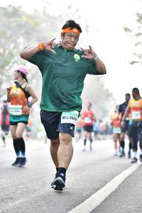 BIB: 281
                            <button type="button" onclick="openModal(9887577)" class="btn btn-primary btn-sm float-right btn-popup" data-toggle="modal" data-target=".modal-high-quality">
                        <i class="fas fa-shopping-cart"></i> Add to Cart
                    </button>
                                            <button type="button" onclick="isThisMe(9887577, true)" class="btn btn-success btn-sm float-right btn-popup btn-isme hidden" data-toggle="tooltip" data-placement="bottom" title="นี่คือรูปของคุณใช่ไหม คลิกที่นี่เพื่อเอาเข้าอัลบั้ม">
                        <i class="fas fa-plus"></i> Add to album
                    </button>
                    <button type="button" onclick="isThisMe(9887577, false)" class="btn btn-warning btn-sm float-right btn-popup btn-isnotme hidden">
                        <i class="fas fa-ban"></i> Remove from album
                    </button>