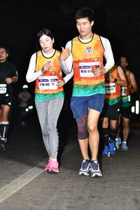 BIB: 419, 401
                            <button type="button" onclick="openModal(7687493)" class="btn btn-primary btn-sm float-right btn-popup" data-toggle="modal" data-target=".modal-high-quality">
                        <i class="fas fa-shopping-cart"></i> Add to Cart
                    </button>
                                            <button type="button" onclick="isThisMe(7687493, true)" class="btn btn-success btn-sm float-right btn-popup btn-isme hidden" data-toggle="tooltip" data-placement="bottom" title="นี่คือรูปของคุณใช่ไหม คลิกที่นี่เพื่อเอาเข้าอัลบั้ม">
                        <i class="fas fa-plus"></i> Add to album
                    </button>
                    <button type="button" onclick="isThisMe(7687493, false)" class="btn btn-warning btn-sm float-right btn-popup btn-isnotme hidden">
                        <i class="fas fa-ban"></i> Remove from album
                    </button>