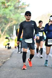 BIB: 46369
                            <button type="button" onclick="openModal(8568337)" class="btn btn-primary btn-sm float-right btn-popup" data-toggle="modal" data-target=".modal-high-quality">
                        <i class="fas fa-shopping-cart"></i> Add to Cart
                    </button>
                                            <button type="button" onclick="isThisMe(8568337, true)" class="btn btn-success btn-sm float-right btn-popup btn-isme hidden" data-toggle="tooltip" data-placement="bottom" title="นี่คือรูปของคุณใช่ไหม คลิกที่นี่เพื่อเอาเข้าอัลบั้ม">
                        <i class="fas fa-plus"></i> Add to album
                    </button>
                    <button type="button" onclick="isThisMe(8568337, false)" class="btn btn-warning btn-sm float-right btn-popup btn-isnotme hidden">
                        <i class="fas fa-ban"></i> Remove from album
                    </button>