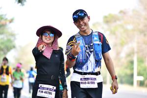 BIB: 40909, 40206
                            <button type="button" onclick="openModal(8565978)" class="btn btn-primary btn-sm float-right btn-popup" data-toggle="modal" data-target=".modal-high-quality">
                        <i class="fas fa-shopping-cart"></i> Add to Cart
                    </button>
                                            <button type="button" onclick="isThisMe(8565978, true)" class="btn btn-success btn-sm float-right btn-popup btn-isme hidden" data-toggle="tooltip" data-placement="bottom" title="นี่คือรูปของคุณใช่ไหม คลิกที่นี่เพื่อเอาเข้าอัลบั้ม">
                        <i class="fas fa-plus"></i> Add to album
                    </button>
                    <button type="button" onclick="isThisMe(8565978, false)" class="btn btn-warning btn-sm float-right btn-popup btn-isnotme hidden">
                        <i class="fas fa-ban"></i> Remove from album
                    </button>