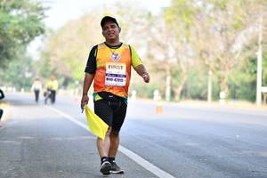 BIB: 42915, 
                            <button type="button" onclick="openModal(8569433)" class="btn btn-primary btn-sm float-right btn-popup" data-toggle="modal" data-target=".modal-high-quality">
                        <i class="fas fa-shopping-cart"></i> Add to Cart
                    </button>
                                            <button type="button" onclick="isThisMe(8569433, true)" class="btn btn-success btn-sm float-right btn-popup btn-isme hidden" data-toggle="tooltip" data-placement="bottom" title="นี่คือรูปของคุณใช่ไหม คลิกที่นี่เพื่อเอาเข้าอัลบั้ม">
                        <i class="fas fa-plus"></i> Add to album
                    </button>
                    <button type="button" onclick="isThisMe(8569433, false)" class="btn btn-warning btn-sm float-right btn-popup btn-isnotme hidden">
                        <i class="fas fa-ban"></i> Remove from album
                    </button>