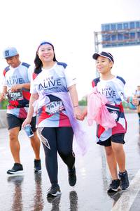 BIB: 2798, 7414
                            <button type="button" onclick="openModal(6025776)" class="btn btn-primary btn-sm float-right btn-popup" data-toggle="modal" data-target=".modal-high-quality">
                        <i class="fas fa-shopping-cart"></i> Add to Cart
                    </button>
                                            <button type="button" onclick="isThisMe(6025776, true)" class="btn btn-success btn-sm float-right btn-popup btn-isme hidden" data-toggle="tooltip" data-placement="bottom" title="นี่คือรูปของคุณใช่ไหม คลิกที่นี่เพื่อเอาเข้าอัลบั้ม">
                        <i class="fas fa-plus"></i> Add to album
                    </button>
                    <button type="button" onclick="isThisMe(6025776, false)" class="btn btn-warning btn-sm float-right btn-popup btn-isnotme hidden">
                        <i class="fas fa-ban"></i> Remove from album
                    </button>