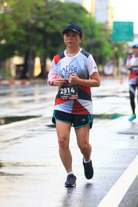 BIB: 2914, 128
                            <button type="button" onclick="openModal(5976747)" class="btn btn-primary btn-sm float-right btn-popup" data-toggle="modal" data-target=".modal-high-quality">
                        <i class="fas fa-shopping-cart"></i> Add to Cart
                    </button>
                                            <button type="button" onclick="isThisMe(5976747, true)" class="btn btn-success btn-sm float-right btn-popup btn-isme hidden" data-toggle="tooltip" data-placement="bottom" title="นี่คือรูปของคุณใช่ไหม คลิกที่นี่เพื่อเอาเข้าอัลบั้ม">
                        <i class="fas fa-plus"></i> Add to album
                    </button>
                    <button type="button" onclick="isThisMe(5976747, false)" class="btn btn-warning btn-sm float-right btn-popup btn-isnotme hidden">
                        <i class="fas fa-ban"></i> Remove from album
                    </button>