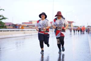 BIB: 6750
                            <button type="button" onclick="openModal(5962311)" class="btn btn-primary btn-sm float-right btn-popup" data-toggle="modal" data-target=".modal-high-quality">
                        <i class="fas fa-shopping-cart"></i> Add to Cart
                    </button>
                                            <button type="button" onclick="isThisMe(5962311, true)" class="btn btn-success btn-sm float-right btn-popup btn-isme hidden" data-toggle="tooltip" data-placement="bottom" title="นี่คือรูปของคุณใช่ไหม คลิกที่นี่เพื่อเอาเข้าอัลบั้ม">
                        <i class="fas fa-plus"></i> Add to album
                    </button>
                    <button type="button" onclick="isThisMe(5962311, false)" class="btn btn-warning btn-sm float-right btn-popup btn-isnotme hidden">
                        <i class="fas fa-ban"></i> Remove from album
                    </button>