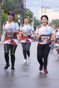 BIB: 7230, 7213, 7212
                            <button type="button" onclick="openModal(6094909)" class="btn btn-primary btn-sm float-right btn-popup" data-toggle="modal" data-target=".modal-high-quality">
                        <i class="fas fa-shopping-cart"></i> Add to Cart
                    </button>
                                            <button type="button" onclick="isThisMe(6094909, true)" class="btn btn-success btn-sm float-right btn-popup btn-isme hidden" data-toggle="tooltip" data-placement="bottom" title="นี่คือรูปของคุณใช่ไหม คลิกที่นี่เพื่อเอาเข้าอัลบั้ม">
                        <i class="fas fa-plus"></i> Add to album
                    </button>
                    <button type="button" onclick="isThisMe(6094909, false)" class="btn btn-warning btn-sm float-right btn-popup btn-isnotme hidden">
                        <i class="fas fa-ban"></i> Remove from album
                    </button>