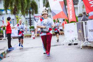 BIB: 739
                            <button type="button" onclick="openModal(6048806)" class="btn btn-primary btn-sm float-right btn-popup" data-toggle="modal" data-target=".modal-high-quality">
                        <i class="fas fa-shopping-cart"></i> Add to Cart
                    </button>
                                            <button type="button" onclick="isThisMe(6048806, true)" class="btn btn-success btn-sm float-right btn-popup btn-isme hidden" data-toggle="tooltip" data-placement="bottom" title="นี่คือรูปของคุณใช่ไหม คลิกที่นี่เพื่อเอาเข้าอัลบั้ม">
                        <i class="fas fa-plus"></i> Add to album
                    </button>
                    <button type="button" onclick="isThisMe(6048806, false)" class="btn btn-warning btn-sm float-right btn-popup btn-isnotme hidden">
                        <i class="fas fa-ban"></i> Remove from album
                    </button>