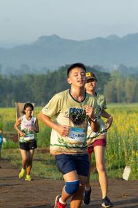 BIB: 543
                            <button type="button" onclick="openModal(3527510)" class="btn btn-primary btn-sm float-right btn-popup" data-toggle="modal" data-target=".modal-high-quality">
                        <i class="fas fa-shopping-cart"></i> Add to Cart
                    </button>
                                            <button type="button" onclick="isThisMe(3527510, true)" class="btn btn-success btn-sm float-right btn-popup btn-isme hidden" data-toggle="tooltip" data-placement="bottom" title="นี่คือรูปของคุณใช่ไหม คลิกที่นี่เพื่อเอาเข้าอัลบั้ม">
                        <i class="fas fa-plus"></i> Add to album
                    </button>
                    <button type="button" onclick="isThisMe(3527510, false)" class="btn btn-warning btn-sm float-right btn-popup btn-isnotme hidden">
                        <i class="fas fa-ban"></i> Remove from album
                    </button>