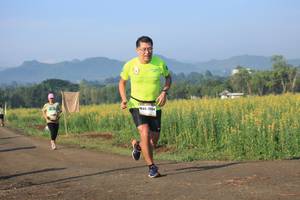 BIB: 2094
                            <button type="button" onclick="openModal(3523174)" class="btn btn-primary btn-sm float-right btn-popup" data-toggle="modal" data-target=".modal-high-quality">
                        <i class="fas fa-shopping-cart"></i> Add to Cart
                    </button>
                                            <button type="button" onclick="isThisMe(3523174, true)" class="btn btn-success btn-sm float-right btn-popup btn-isme hidden" data-toggle="tooltip" data-placement="bottom" title="นี่คือรูปของคุณใช่ไหม คลิกที่นี่เพื่อเอาเข้าอัลบั้ม">
                        <i class="fas fa-plus"></i> Add to album
                    </button>
                    <button type="button" onclick="isThisMe(3523174, false)" class="btn btn-warning btn-sm float-right btn-popup btn-isnotme hidden">
                        <i class="fas fa-ban"></i> Remove from album
                    </button>