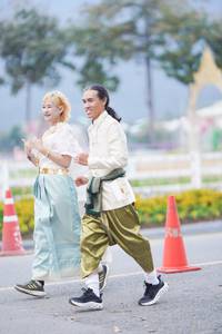 BIB: 
                            <button type="button" onclick="openModal(27895057)" class="btn btn-primary btn-sm float-right btn-popup" data-toggle="modal" data-target=".modal-high-quality">
                        <i class="fas fa-shopping-cart"></i> Add to Cart
                    </button>
                                            <button type="button" onclick="isThisMe(27895057, true)" class="btn btn-success btn-sm float-right btn-popup btn-isme hidden" data-toggle="tooltip" data-placement="bottom" title="นี่คือรูปของคุณใช่ไหม คลิกที่นี่เพื่อเอาเข้าอัลบั้ม">
                        <i class="fas fa-plus"></i> Add to album
                    </button>
                    <button type="button" onclick="isThisMe(27895057, false)" class="btn btn-warning btn-sm float-right btn-popup btn-isnotme hidden">
                        <i class="fas fa-ban"></i> Remove from album
                    </button>