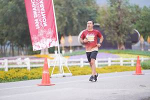 BIB: 
                            <button type="button" onclick="openModal(27888496)" class="btn btn-primary btn-sm float-right btn-popup" data-toggle="modal" data-target=".modal-high-quality">
                        <i class="fas fa-shopping-cart"></i> Add to Cart
                    </button>
                                            <button type="button" onclick="isThisMe(27888496, true)" class="btn btn-success btn-sm float-right btn-popup btn-isme hidden" data-toggle="tooltip" data-placement="bottom" title="นี่คือรูปของคุณใช่ไหม คลิกที่นี่เพื่อเอาเข้าอัลบั้ม">
                        <i class="fas fa-plus"></i> Add to album
                    </button>
                    <button type="button" onclick="isThisMe(27888496, false)" class="btn btn-warning btn-sm float-right btn-popup btn-isnotme hidden">
                        <i class="fas fa-ban"></i> Remove from album
                    </button>