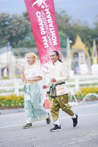 BIB: 
                            <button type="button" onclick="openModal(27895041)" class="btn btn-primary btn-sm float-right btn-popup" data-toggle="modal" data-target=".modal-high-quality">
                        <i class="fas fa-shopping-cart"></i> Add to Cart
                    </button>
                                            <button type="button" onclick="isThisMe(27895041, true)" class="btn btn-success btn-sm float-right btn-popup btn-isme hidden" data-toggle="tooltip" data-placement="bottom" title="นี่คือรูปของคุณใช่ไหม คลิกที่นี่เพื่อเอาเข้าอัลบั้ม">
                        <i class="fas fa-plus"></i> Add to album
                    </button>
                    <button type="button" onclick="isThisMe(27895041, false)" class="btn btn-warning btn-sm float-right btn-popup btn-isnotme hidden">
                        <i class="fas fa-ban"></i> Remove from album
                    </button>