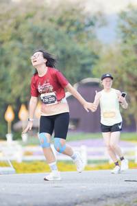 BIB: 
                            <button type="button" onclick="openModal(27889986)" class="btn btn-primary btn-sm float-right btn-popup" data-toggle="modal" data-target=".modal-high-quality">
                        <i class="fas fa-shopping-cart"></i> Add to Cart
                    </button>
                                            <button type="button" onclick="isThisMe(27889986, true)" class="btn btn-success btn-sm float-right btn-popup btn-isme hidden" data-toggle="tooltip" data-placement="bottom" title="นี่คือรูปของคุณใช่ไหม คลิกที่นี่เพื่อเอาเข้าอัลบั้ม">
                        <i class="fas fa-plus"></i> Add to album
                    </button>
                    <button type="button" onclick="isThisMe(27889986, false)" class="btn btn-warning btn-sm float-right btn-popup btn-isnotme hidden">
                        <i class="fas fa-ban"></i> Remove from album
                    </button>