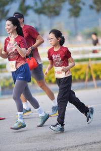 BIB: 
                            <button type="button" onclick="openModal(27892946)" class="btn btn-primary btn-sm float-right btn-popup" data-toggle="modal" data-target=".modal-high-quality">
                        <i class="fas fa-shopping-cart"></i> Add to Cart
                    </button>
                                            <button type="button" onclick="isThisMe(27892946, true)" class="btn btn-success btn-sm float-right btn-popup btn-isme hidden" data-toggle="tooltip" data-placement="bottom" title="นี่คือรูปของคุณใช่ไหม คลิกที่นี่เพื่อเอาเข้าอัลบั้ม">
                        <i class="fas fa-plus"></i> Add to album
                    </button>
                    <button type="button" onclick="isThisMe(27892946, false)" class="btn btn-warning btn-sm float-right btn-popup btn-isnotme hidden">
                        <i class="fas fa-ban"></i> Remove from album
                    </button>