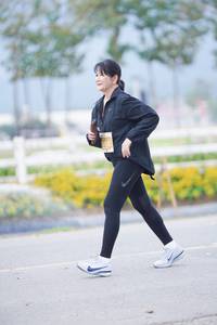 BIB: 
                            <button type="button" onclick="openModal(27895100)" class="btn btn-primary btn-sm float-right btn-popup" data-toggle="modal" data-target=".modal-high-quality">
                        <i class="fas fa-shopping-cart"></i> Add to Cart
                    </button>
                                            <button type="button" onclick="isThisMe(27895100, true)" class="btn btn-success btn-sm float-right btn-popup btn-isme hidden" data-toggle="tooltip" data-placement="bottom" title="นี่คือรูปของคุณใช่ไหม คลิกที่นี่เพื่อเอาเข้าอัลบั้ม">
                        <i class="fas fa-plus"></i> Add to album
                    </button>
                    <button type="button" onclick="isThisMe(27895100, false)" class="btn btn-warning btn-sm float-right btn-popup btn-isnotme hidden">
                        <i class="fas fa-ban"></i> Remove from album
                    </button>