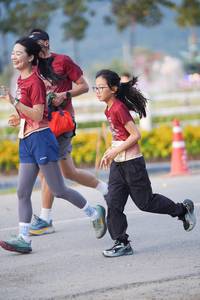 BIB: 
                            <button type="button" onclick="openModal(27892938)" class="btn btn-primary btn-sm float-right btn-popup" data-toggle="modal" data-target=".modal-high-quality">
                        <i class="fas fa-shopping-cart"></i> Add to Cart
                    </button>
                                            <button type="button" onclick="isThisMe(27892938, true)" class="btn btn-success btn-sm float-right btn-popup btn-isme hidden" data-toggle="tooltip" data-placement="bottom" title="นี่คือรูปของคุณใช่ไหม คลิกที่นี่เพื่อเอาเข้าอัลบั้ม">
                        <i class="fas fa-plus"></i> Add to album
                    </button>
                    <button type="button" onclick="isThisMe(27892938, false)" class="btn btn-warning btn-sm float-right btn-popup btn-isnotme hidden">
                        <i class="fas fa-ban"></i> Remove from album
                    </button>