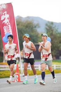 BIB: 
                            <button type="button" onclick="openModal(27887972)" class="btn btn-primary btn-sm float-right btn-popup" data-toggle="modal" data-target=".modal-high-quality">
                        <i class="fas fa-shopping-cart"></i> Add to Cart
                    </button>
                                            <button type="button" onclick="isThisMe(27887972, true)" class="btn btn-success btn-sm float-right btn-popup btn-isme hidden" data-toggle="tooltip" data-placement="bottom" title="นี่คือรูปของคุณใช่ไหม คลิกที่นี่เพื่อเอาเข้าอัลบั้ม">
                        <i class="fas fa-plus"></i> Add to album
                    </button>
                    <button type="button" onclick="isThisMe(27887972, false)" class="btn btn-warning btn-sm float-right btn-popup btn-isnotme hidden">
                        <i class="fas fa-ban"></i> Remove from album
                    </button>