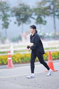 BIB: 
                            <button type="button" onclick="openModal(27895093)" class="btn btn-primary btn-sm float-right btn-popup" data-toggle="modal" data-target=".modal-high-quality">
                        <i class="fas fa-shopping-cart"></i> Add to Cart
                    </button>
                                            <button type="button" onclick="isThisMe(27895093, true)" class="btn btn-success btn-sm float-right btn-popup btn-isme hidden" data-toggle="tooltip" data-placement="bottom" title="นี่คือรูปของคุณใช่ไหม คลิกที่นี่เพื่อเอาเข้าอัลบั้ม">
                        <i class="fas fa-plus"></i> Add to album
                    </button>
                    <button type="button" onclick="isThisMe(27895093, false)" class="btn btn-warning btn-sm float-right btn-popup btn-isnotme hidden">
                        <i class="fas fa-ban"></i> Remove from album
                    </button>